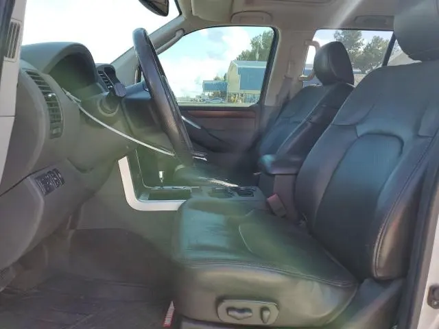 2011 NISSAN PATHFINDER S  