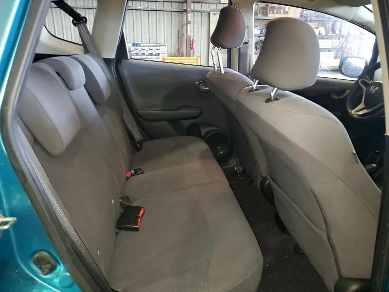 2012 HONDA FIT   