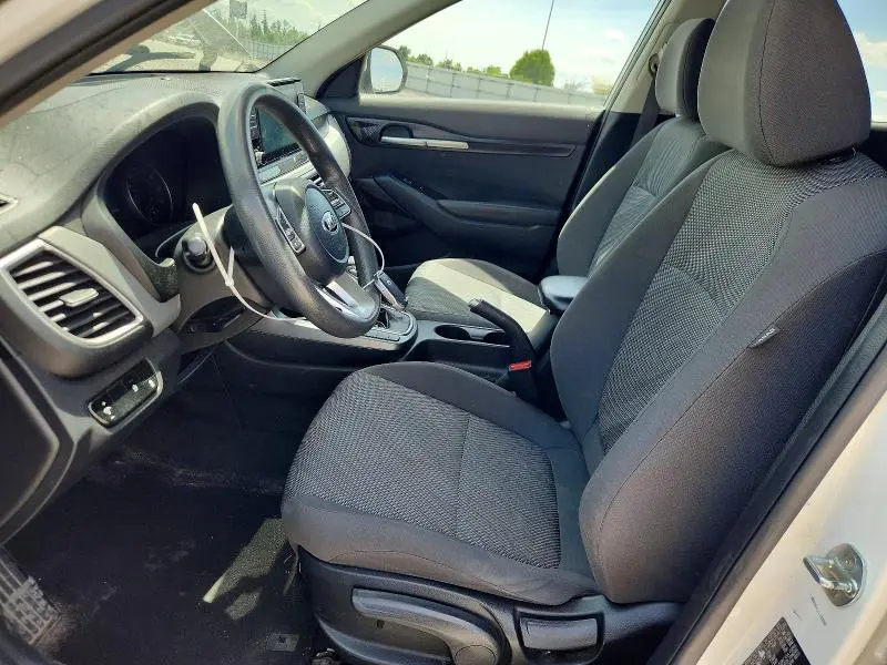 2021 KIA SELTOS LX  