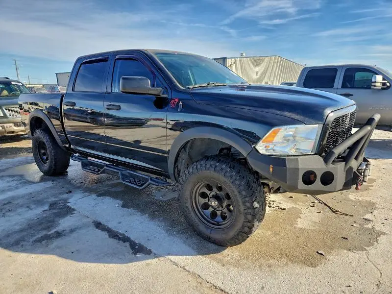 2016 RAM 1500 ST  