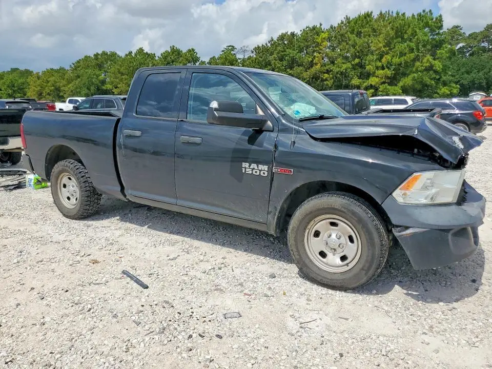 2015 RAM 1500 ST  