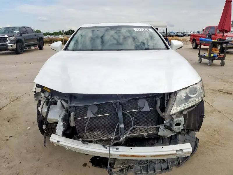 2013 LEXUS ES 300H  