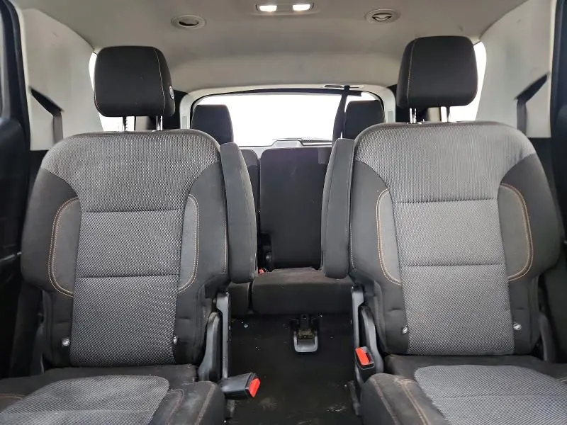 2018 CHEVROLET TRAVERSE LT  