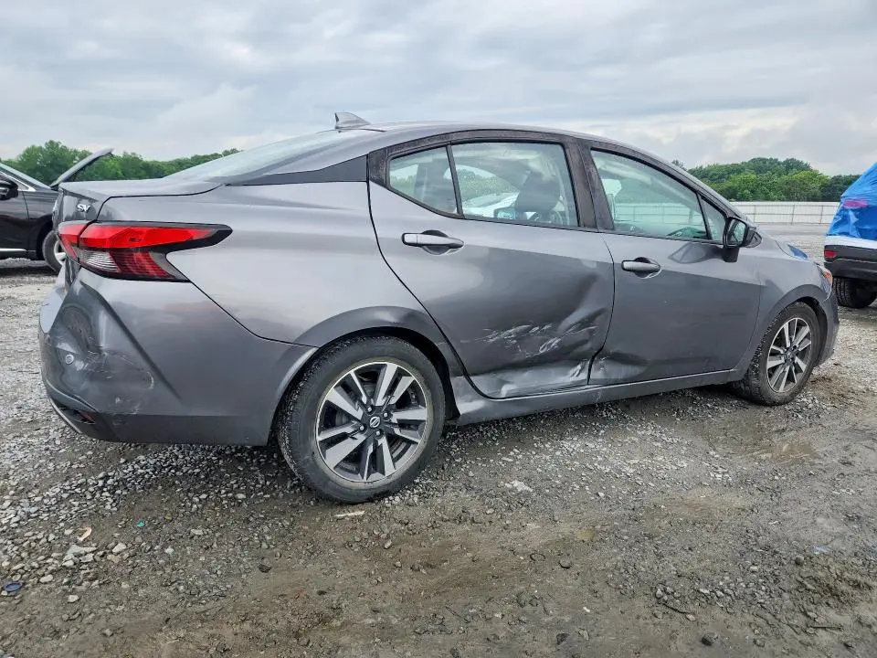 2020 NISSAN VERSA SV  