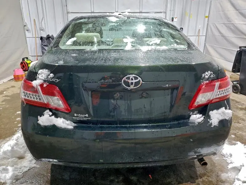 2010 TOYOTA CAMRY BASE  