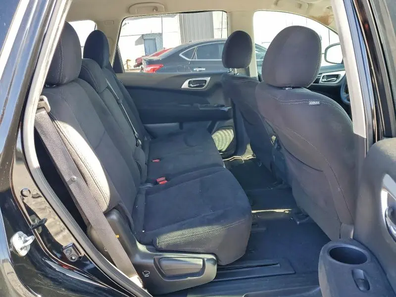 2016 NISSAN PATHFINDER S  