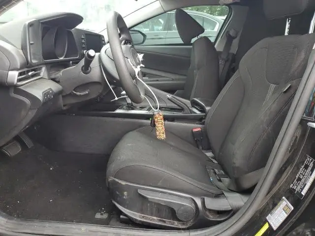 2021 HYUNDAI ELANTRA SE  