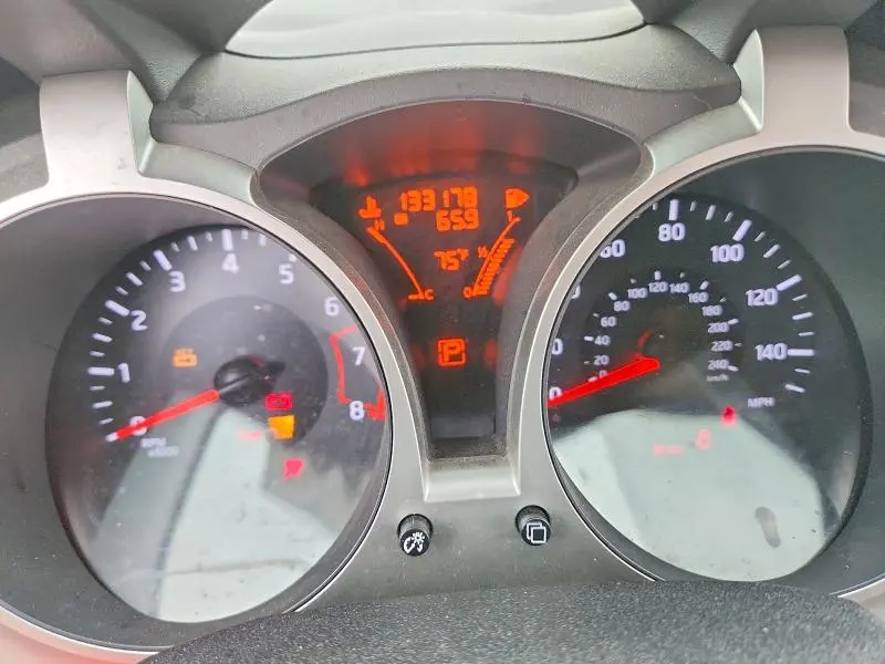2014 NISSAN JUKE SL  