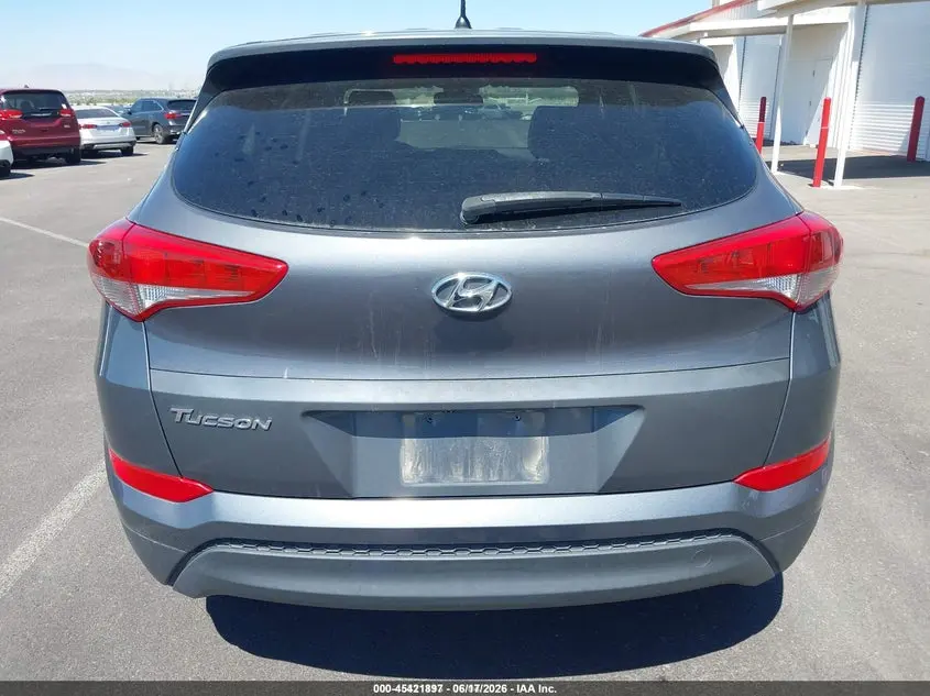 2018 HYUNDAI TUCSON SE