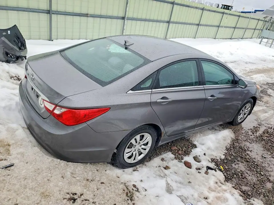 2011 HYUNDAI SONATA GLS  