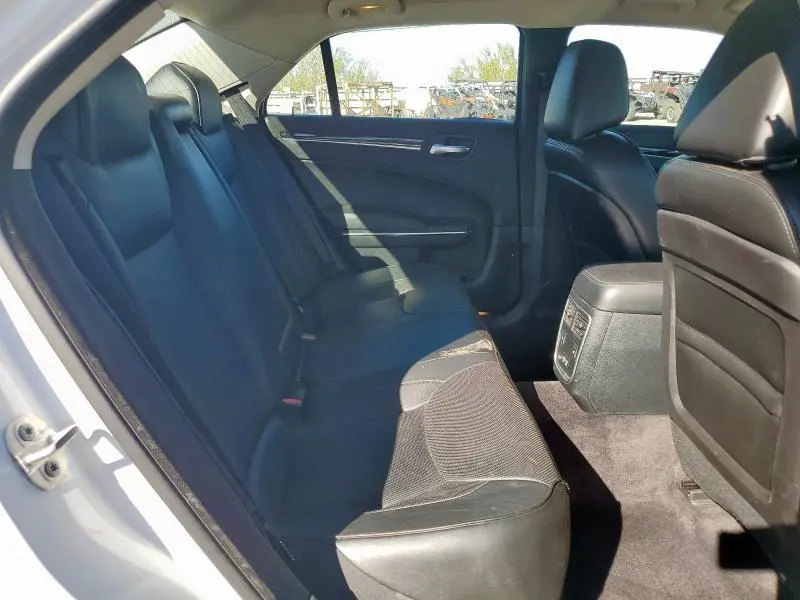 2018 CHRYSLER 300 LIMITED  