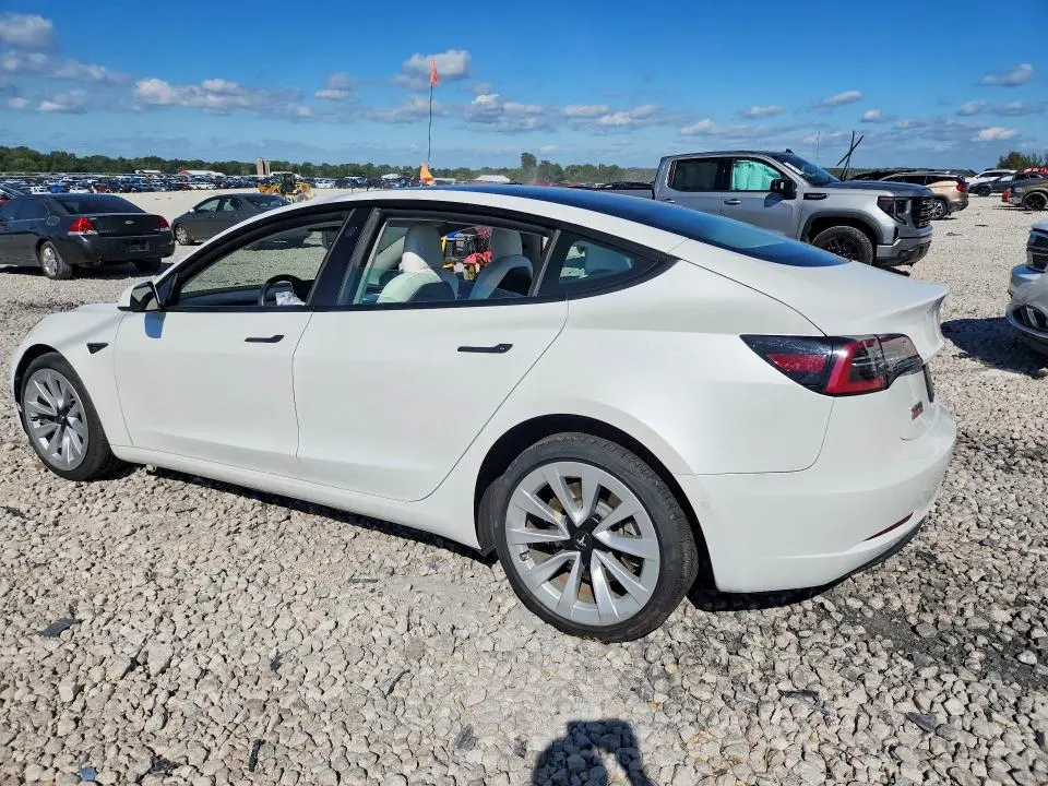 2022 TESLA MODEL 3   