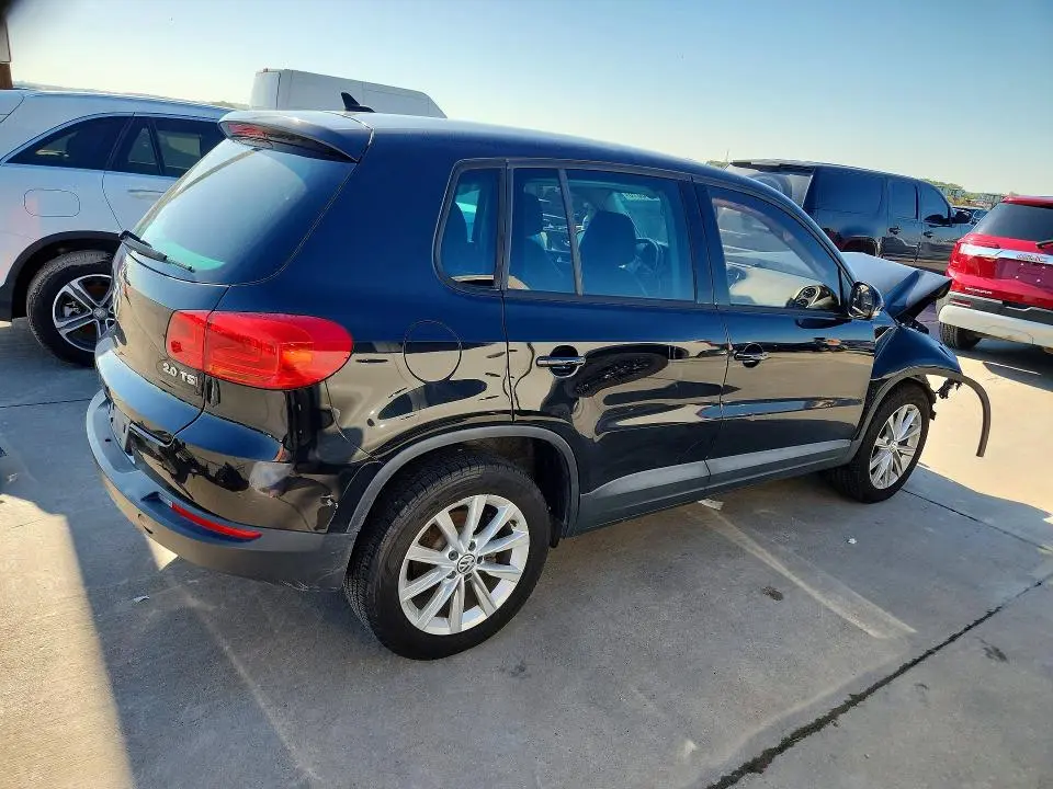 2014 VOLKSWAGEN TIGUAN S  