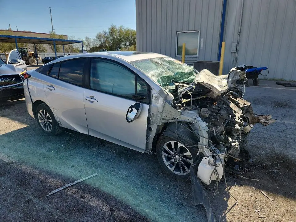 2019 TOYOTA PRIUS XLE  
