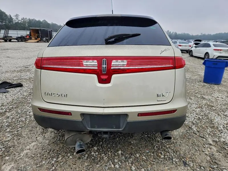 2010 LINCOLN MKT   