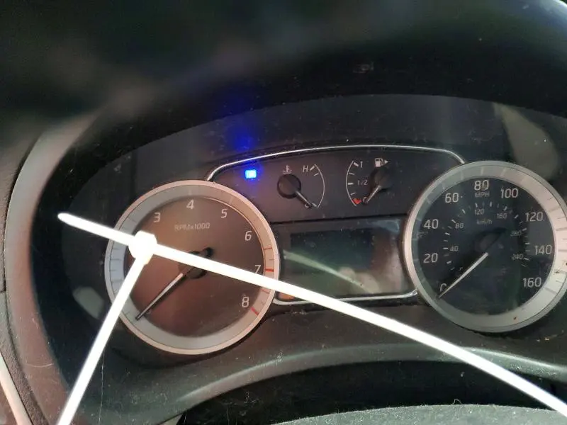 2015 NISSAN SENTRA SV  