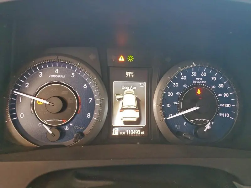 2015 TOYOTA SIENNA XLE  