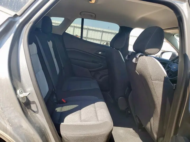 2024 CHEVROLET TRAX LS