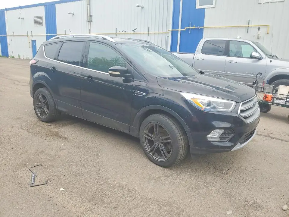 2017 FORD ESCAPE TITANIUM  