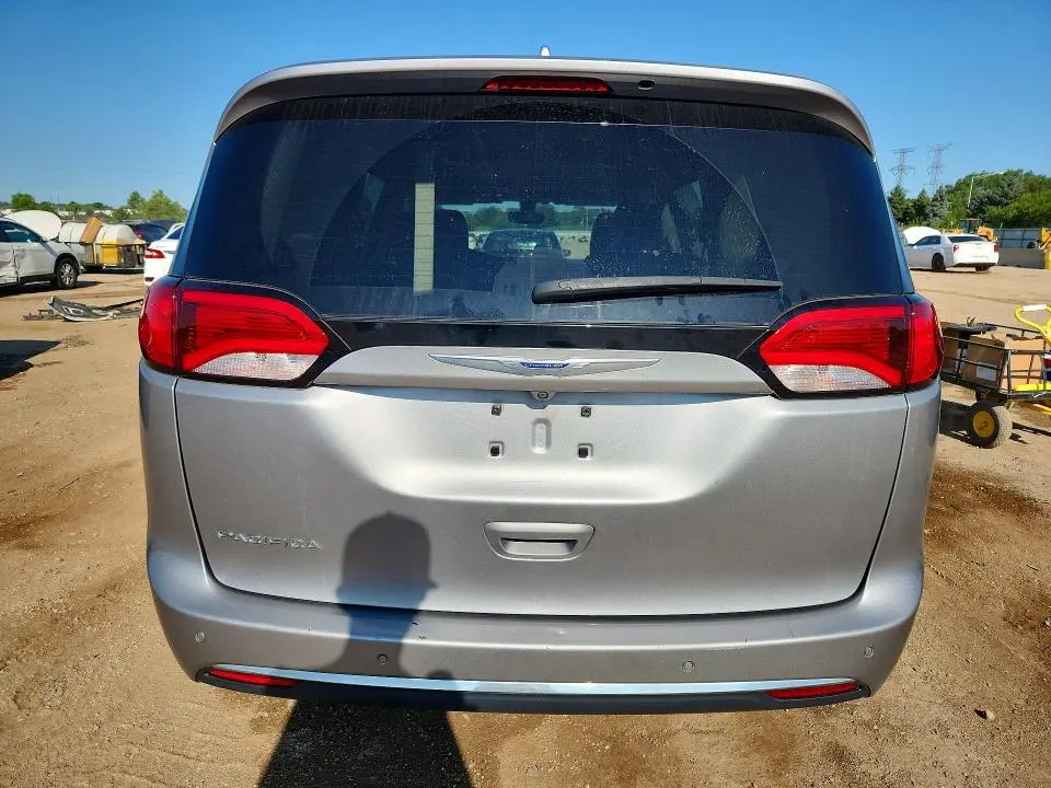 2018 CHRYSLER PACIFICA TOURING L PLUS  