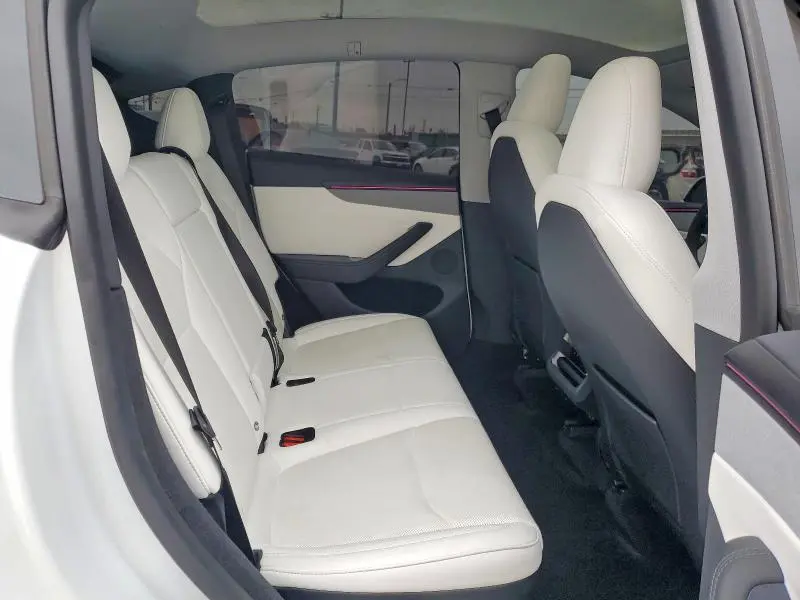 2026 TESLA MODEL Y   