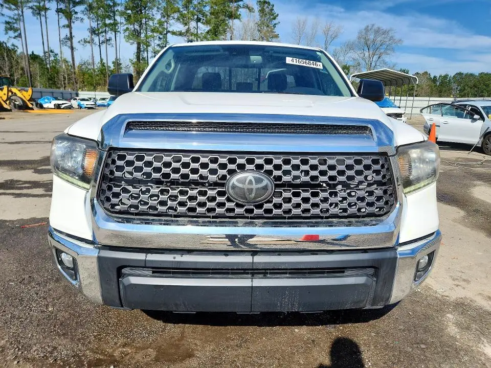 2018 TOYOTA TUNDRA SR5  