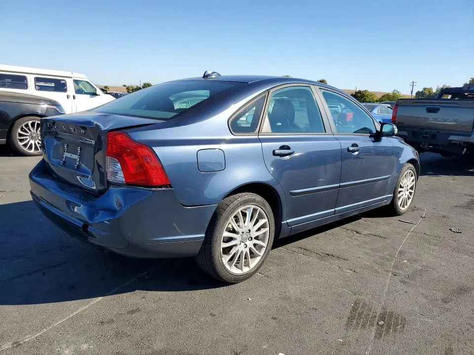 2010 VOLVO S40 2.4I  