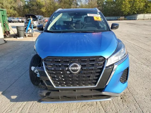 2024 NISSAN KICKS SV  