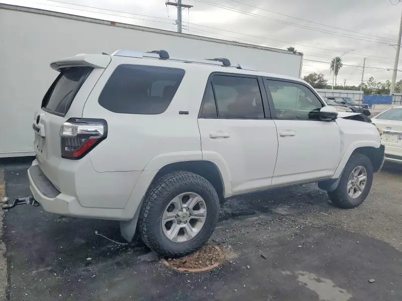 2014 TOYOTA 4RUNNER SR5  