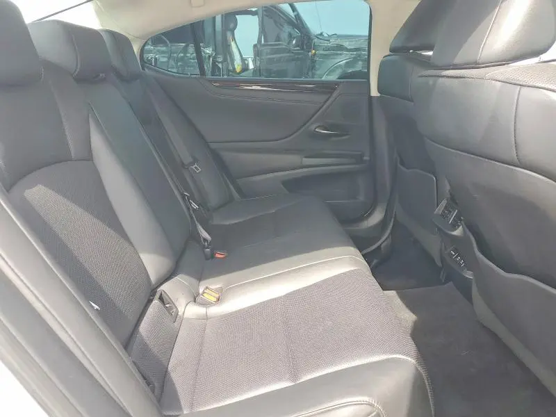 2019 LEXUS ES 350  
