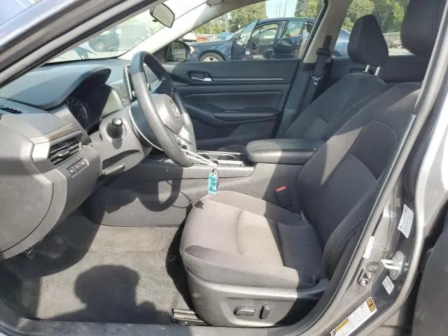 2024 NISSAN ALTIMA SV  