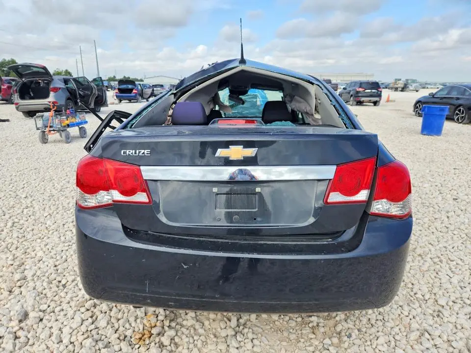 2014 CHEVROLET CRUZE LS  