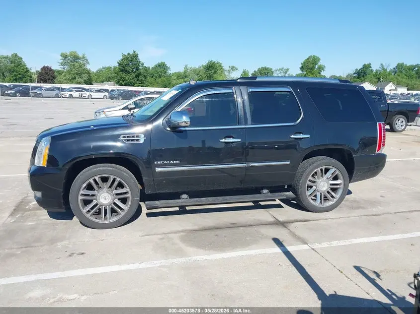 2012 CADILLAC ESCALADE PLATINUM EDITION