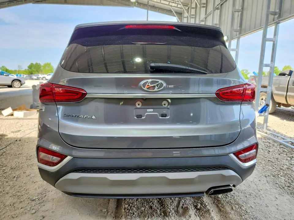 2019 HYUNDAI SANTA FE SE  