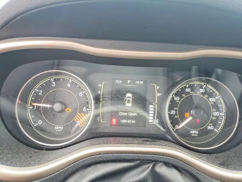 2014 JEEP CHEROKEE SPORT  