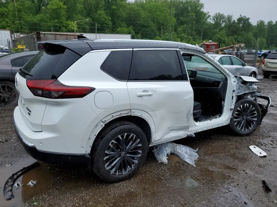 2024 NISSAN ROGUE PLATINUM  