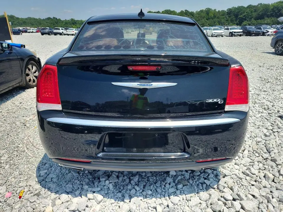 2019 CHRYSLER 300C   