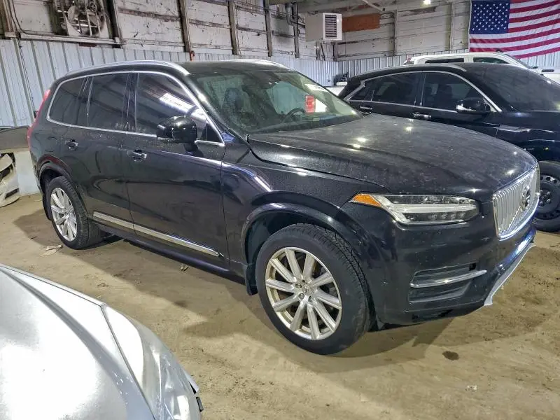 2016 VOLVO XC90 T6  