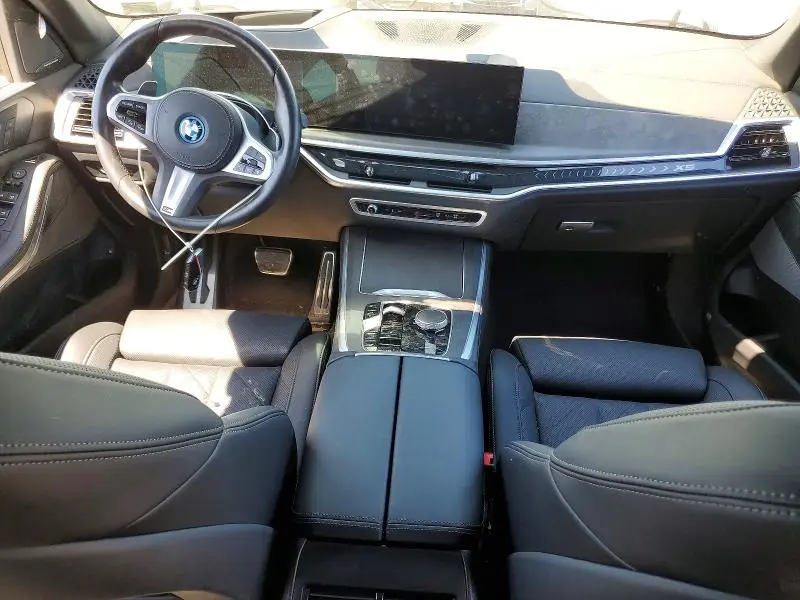 2024 BMW X5 XDRIVE50E  