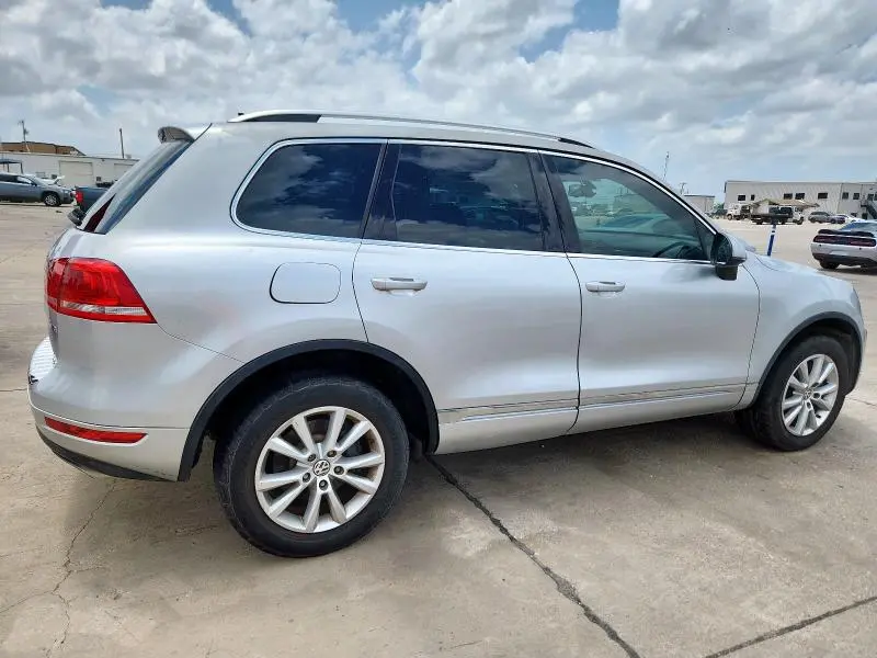 2013 VOLKSWAGEN TOUAREG V6  