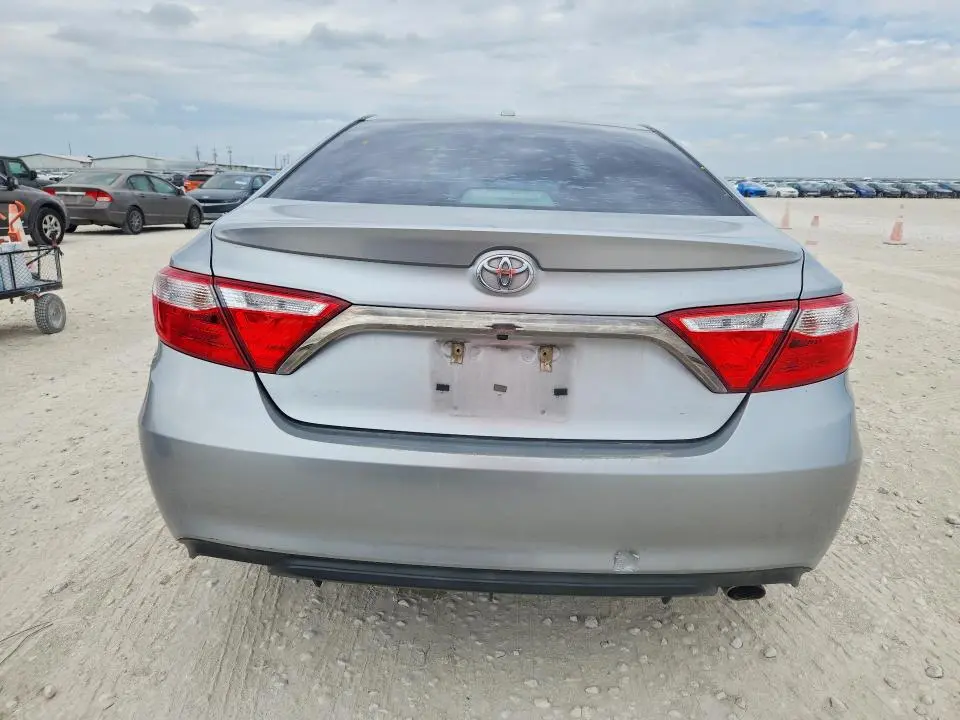 2015 TOYOTA CAMRY XSE  