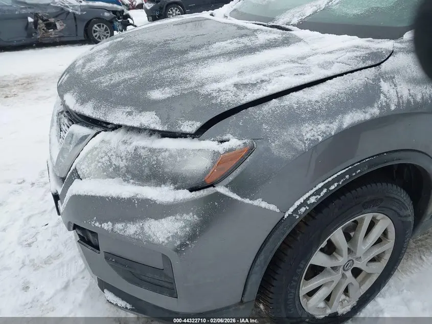 2018 NISSAN ROGUE SV