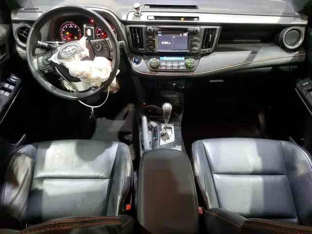 2016 TOYOTA RAV4 SE  