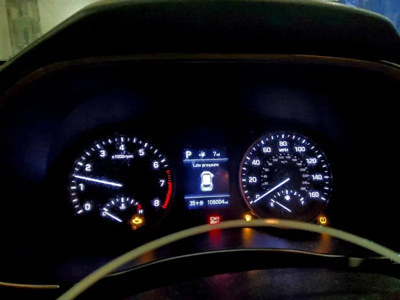 2019 HYUNDAI TUCSON SE  