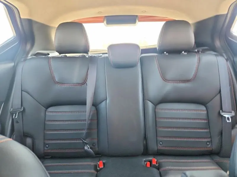 2019 NISSAN KICKS SR  