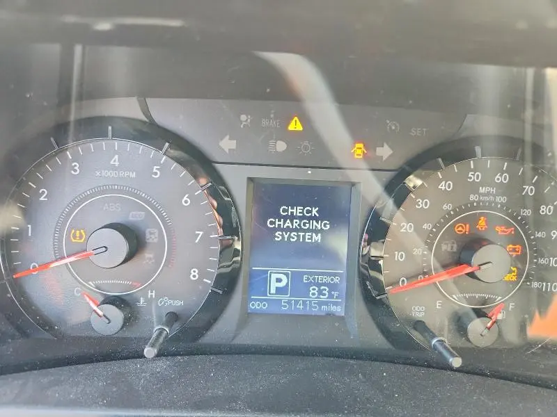 2015 TOYOTA SIENNA LE  
