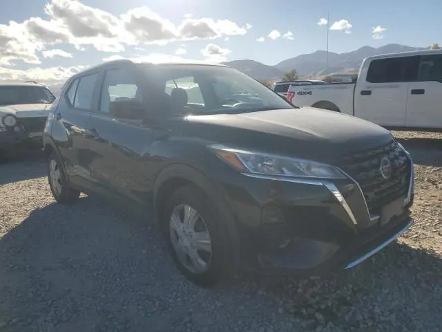 2021 NISSAN KICKS S  