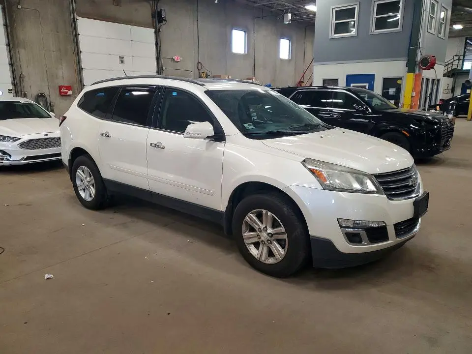 2013 CHEVROLET TRAVERSE LT  