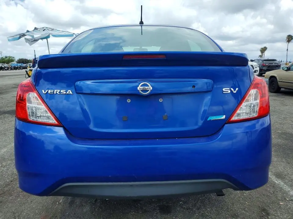 2015 NISSAN VERSA 1.6 SV  