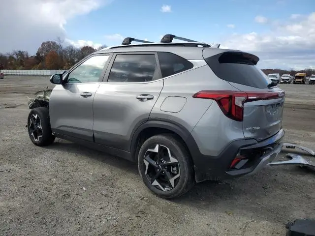 2024 KIA SELTOS EX  